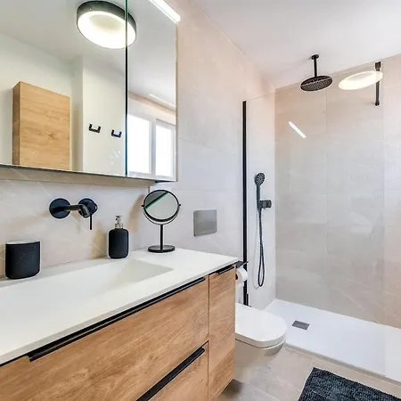 Lxr Niza 3hab Frente Al Mar * 푸엔히롤라