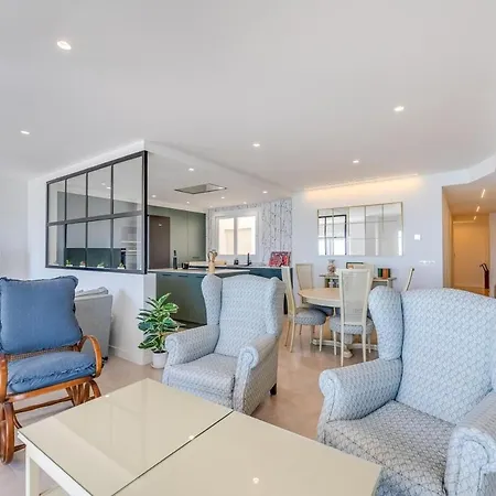 아파트 Lxr Niza 3hab Frente Al Mar *